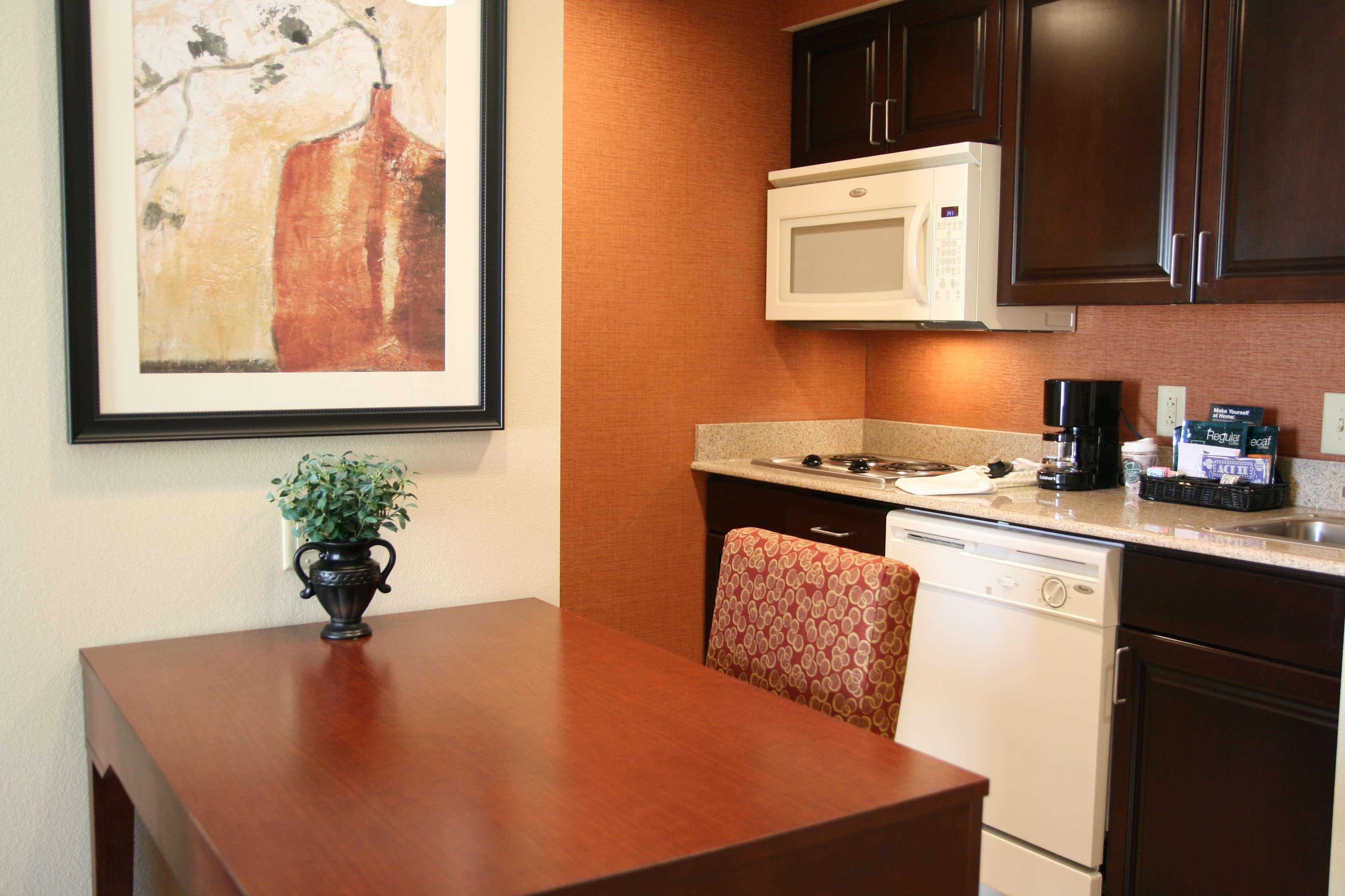 Homewood Suites By Hilton Macon-North Room photo